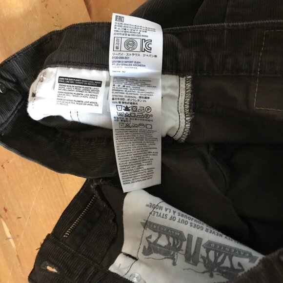 Levi’s Slim Fit Corduroy Pants – Size 31x32 - Picture 6 of 6